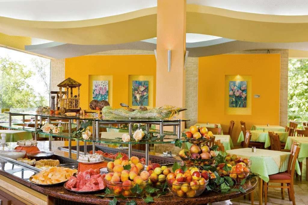 Hotel Orhidea Албена Екстер'єр фото