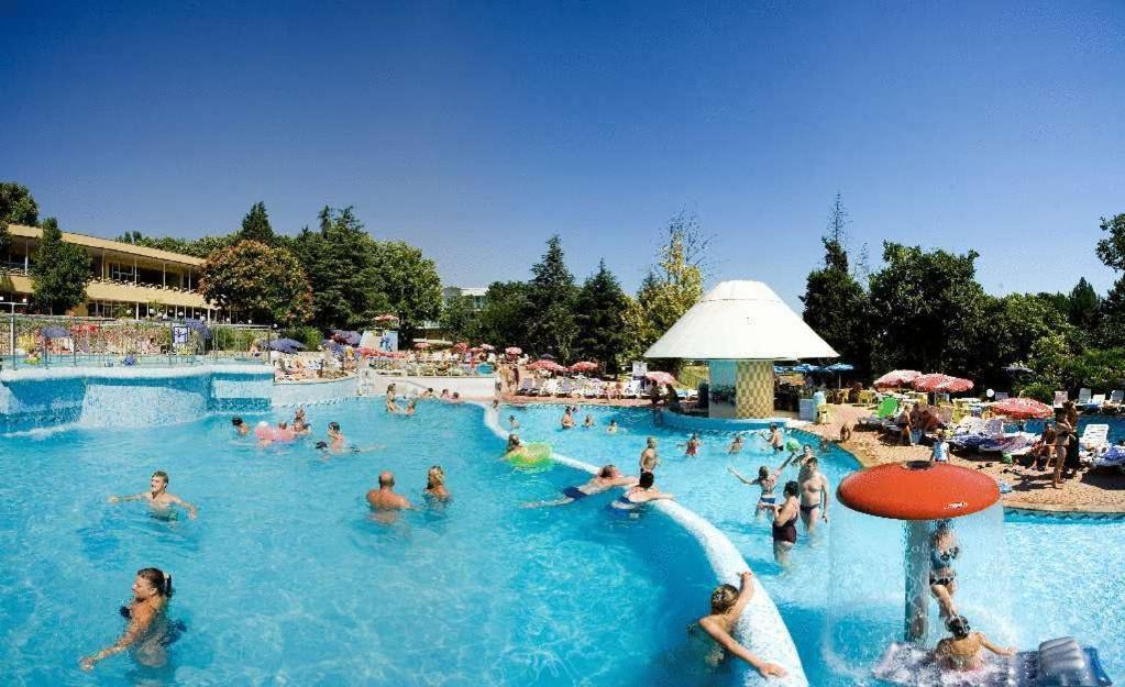 Hotel Orhidea Албена Екстер'єр фото