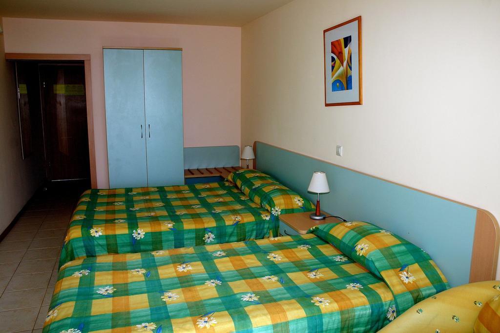 Hotel Orhidea Албена Номер фото